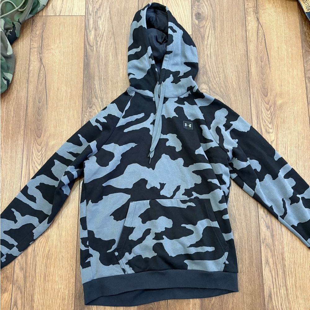 Under Armour hoodie